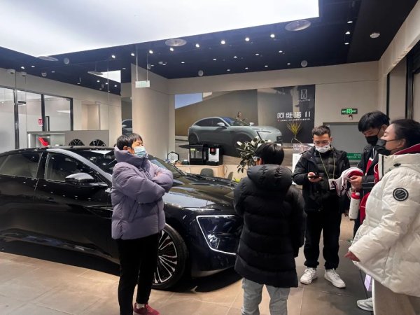 股票配资安全的平台 车企推出置换补贴兜底政策！汽车消费需求有望释放